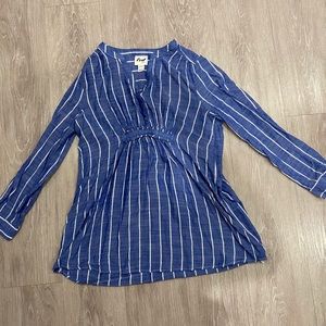 LED maternity shirt size medium